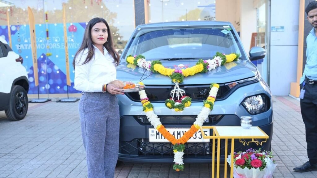 2025 Top 10 Compact official image